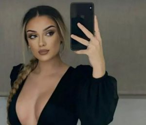 Julia Janeiro presume de operación de pecho