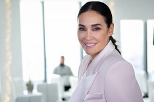 Vicky Martin Berrocal en un compromiso profesional.