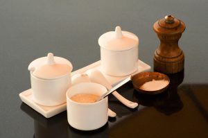 Los beneficios de consumir sal y azúcar de forma equilibrada.