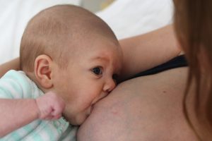 Descubre qué son los bultos de tus glándulas mamarias.