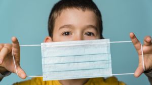 niños mascarillas