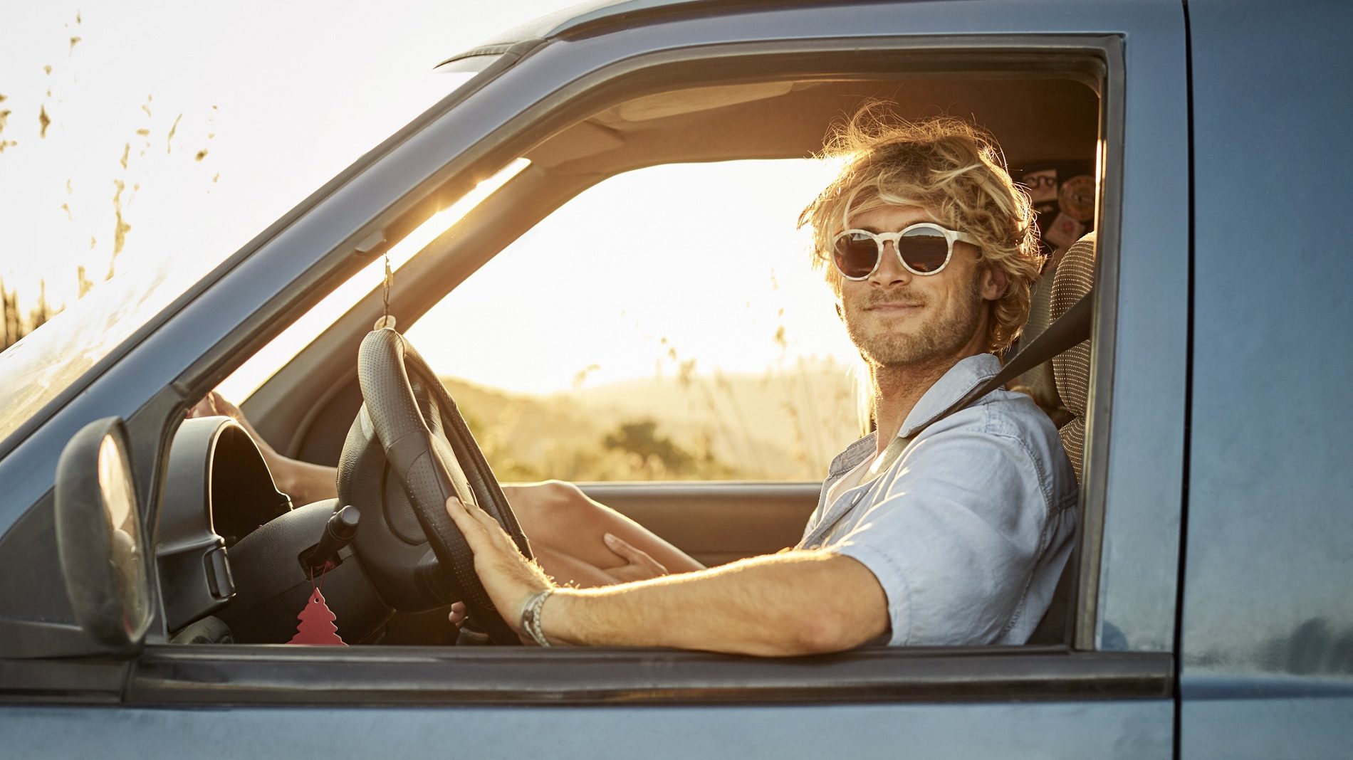 Las mejores gafas de sol para conducir, según la DGT - Dial