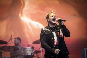 El artista cantando en uno de sus últimos conciertos.