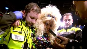 La aparatosa caída de Lydia Lozano