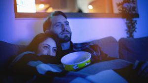 Qué es la 'cuffing season'.