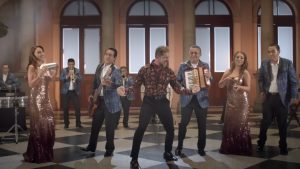 David Bisbal y Los Ángeles Azules, Quiero Ser Yo