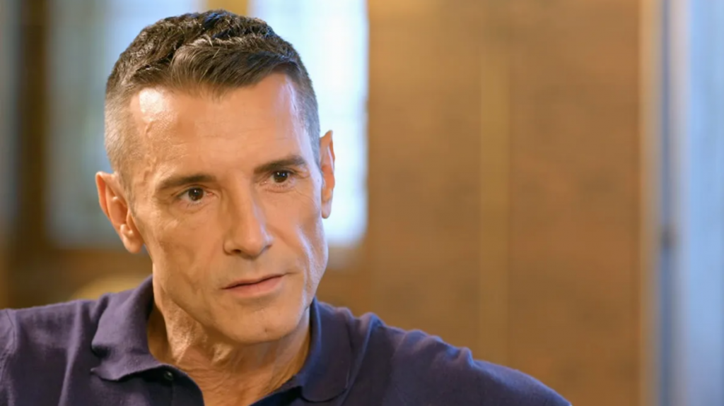 Jesús Vázquez aparece con el ojo morado en redes sociales: "Accidente veraniego" - Cadena Dial