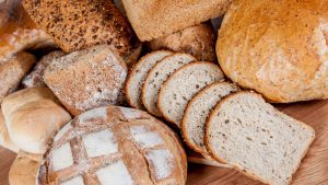El pan integral vs. pan blanco