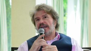 Teresa Campos and Edmundo Arrocet Presents 'Una Bella Historia' Album