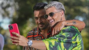 Luis Fonsi y Abraham Mateo