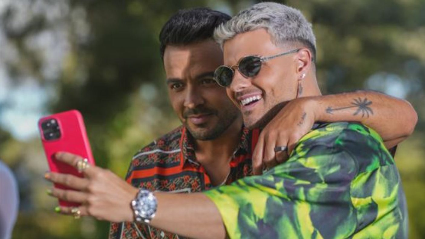 Luis Fonsi y Abraham Mateo