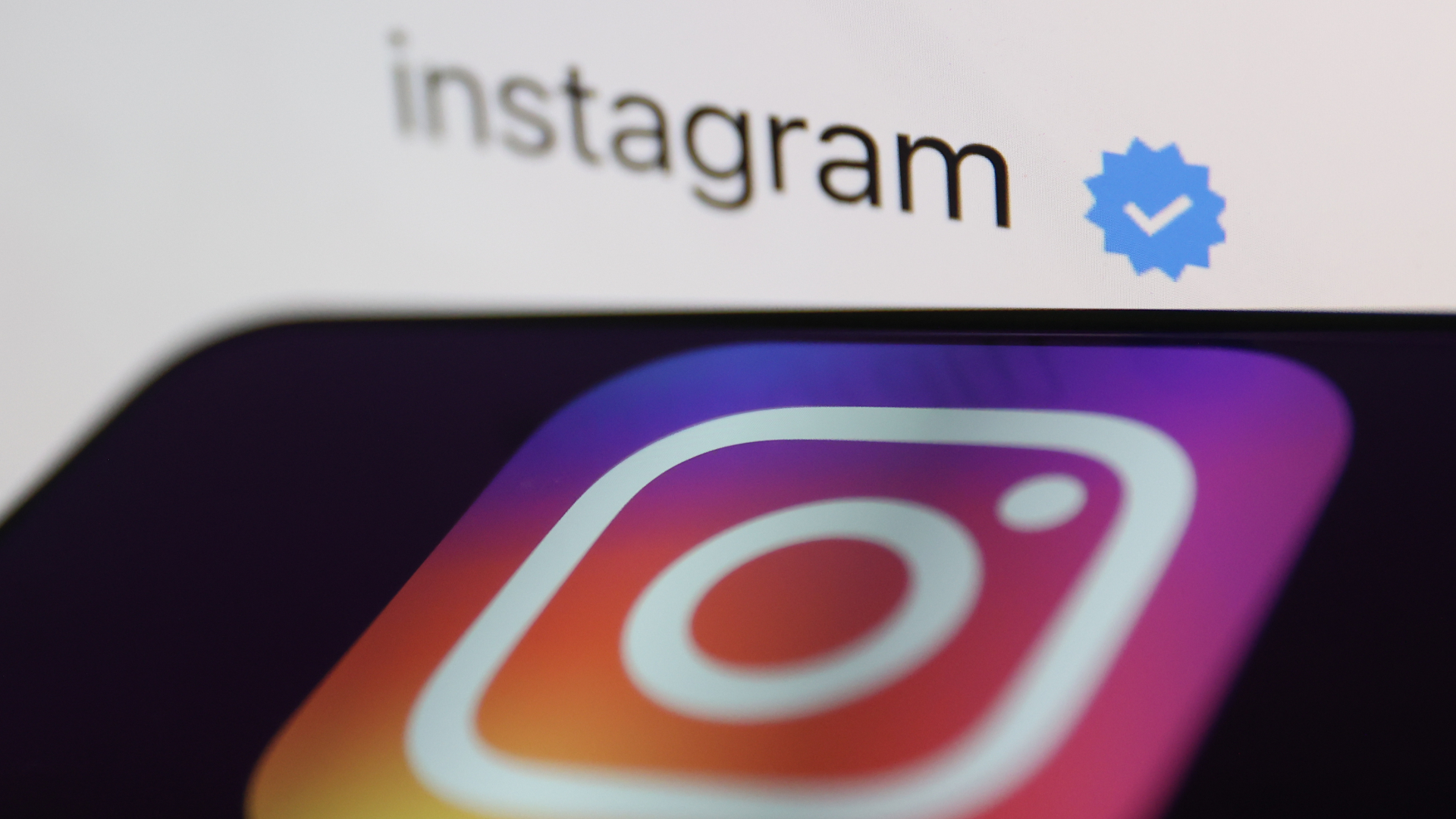 ¿Pagar por la verificación en Facebook e Instagram? Lo nuevo de Meta