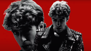 Álvaro de Luna en el videoclip de La jugada