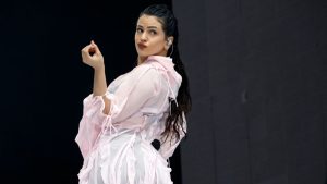 Rosalía actuando en el Coachella investidura