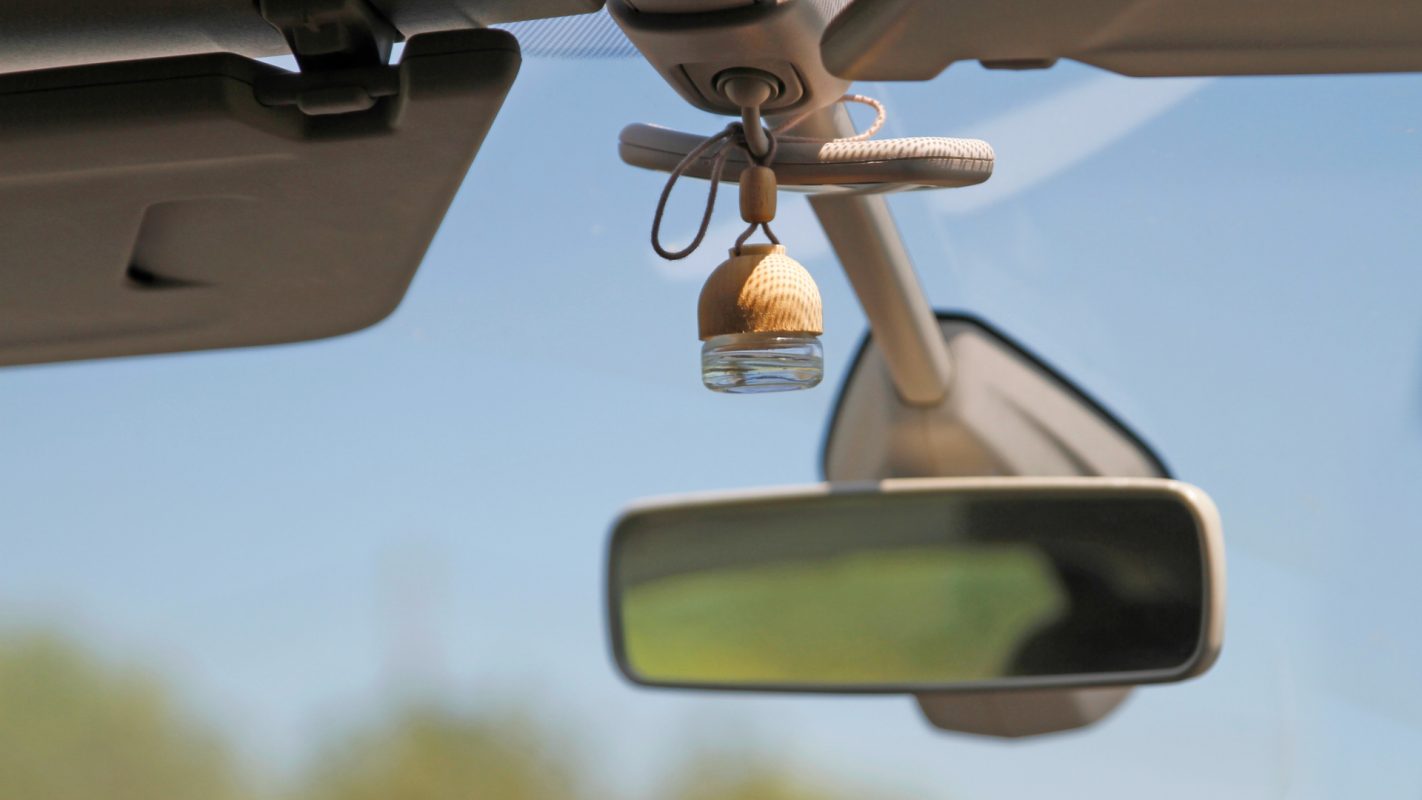 La multa por llevar el ambientador en el coche