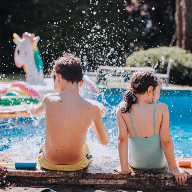 La OCU advierte de la seguridad de los niños en la piscina 
