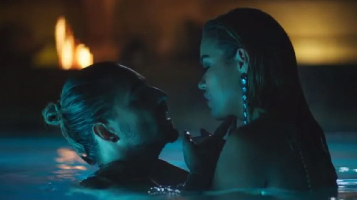 Maluma y Karol G en el videoclip de 'Tá Ok'
