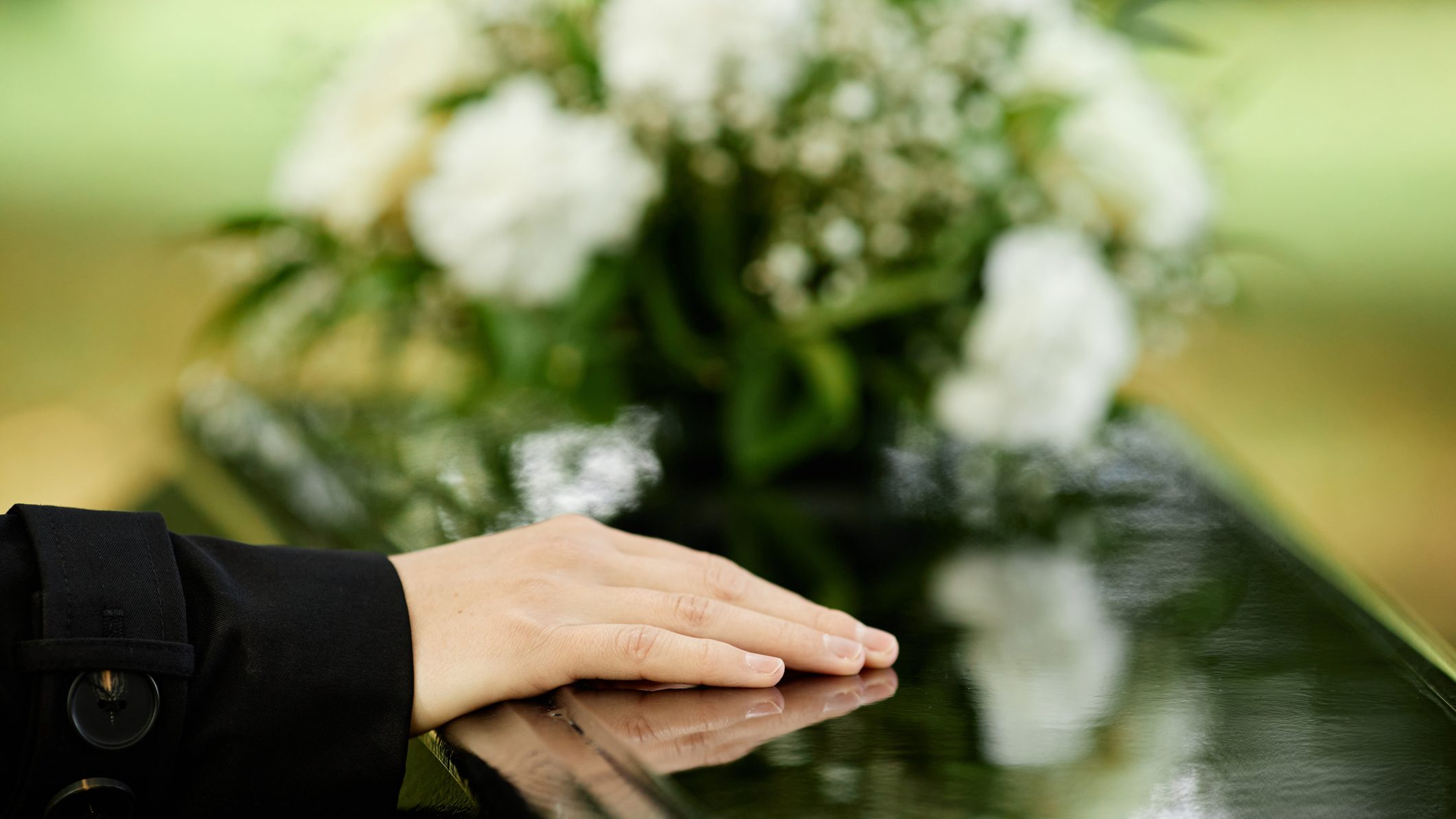 ¿Cuánto dinero cuesta un entierro en España? Cadena Dial