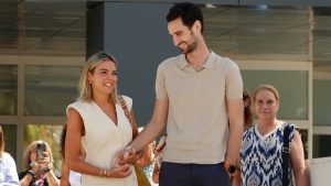 Sergio Rico y Alba Silva