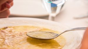 Portuguese chicken broth
