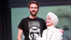 Concha Velasco junto a su hijo