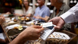 Cobros en bares y restaurantes