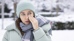 Winter cold weather causing eye dryness and irritation
