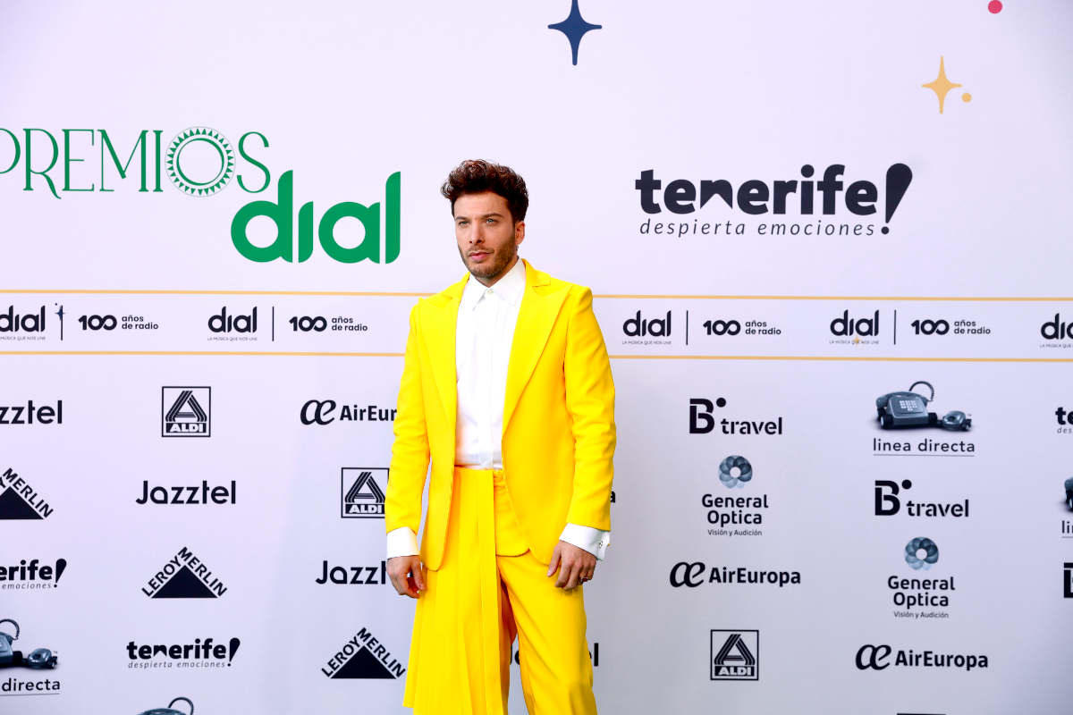 Blas Cantó en la alfombra verde de Premios Dial Tenerife