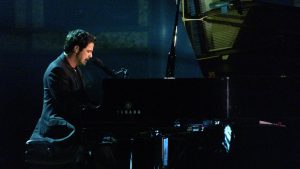 Alejandro Sanz si actuara en 'Los Bridgerton'