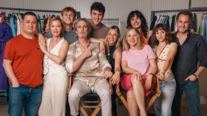 Al otro lado de la cama