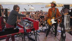 Dani Martín y otros artistas en el Náutico de San Vicente