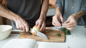 La teoría de la cebolla para encontrar pareja