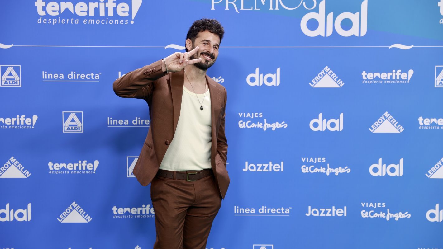 Antoñito Molina en la alfombra de Premios Dial Tenerife | Jorge París