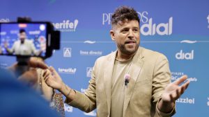 Pablo López en la alfombra de Premios Dial Tenerife