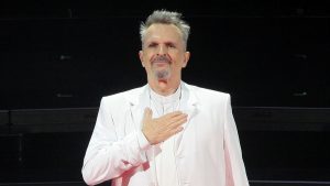 Miguel Bosé