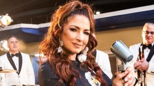 GLORIA ESTEFAN