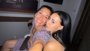 Nagore Robles y Carla Flilia