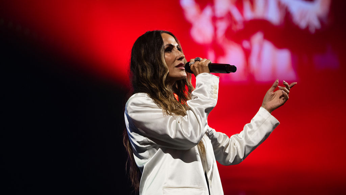 Malú en el homenaje a Nino Bravo