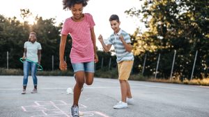 juegos de niños en la calle