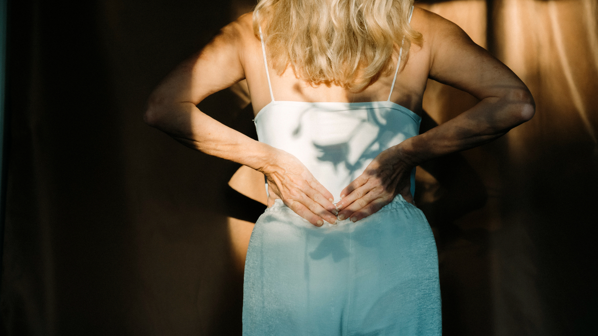 Mujer con dolor de espalda