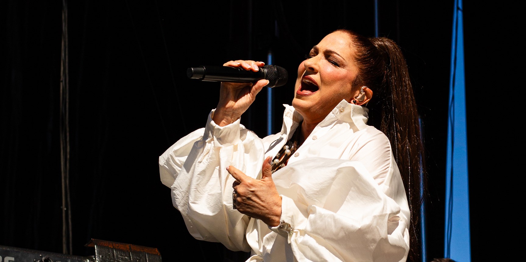 Gloria Estefan abarrota Plaza Colón para celebrar la Hispanidad junto a ...