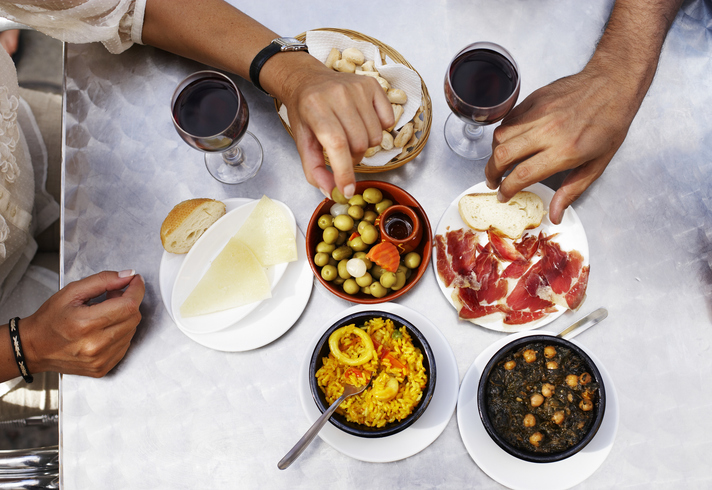 Una cita en entre tapas (Getty)