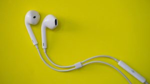 Cascos con cable salud