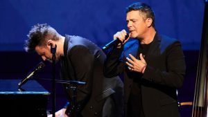 Pablo López y Alejandro Sanz